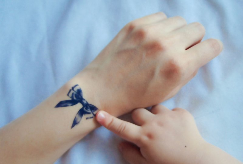 Sleeping Cat Ribbon Bow Temporary Tattoo Stickers Deep Blue Summer Design Love - สติ๊กเกอร์แทททู - กระดาษ สีน้ำเงิน