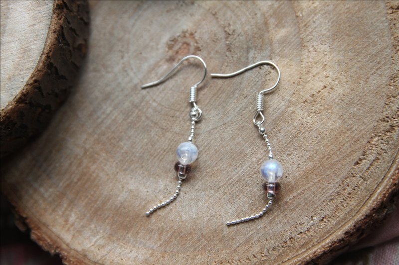 Super beautiful quality natural blue moonstone earrings - ต่างหู - เครื่องเพชรพลอย สีน้ำเงิน