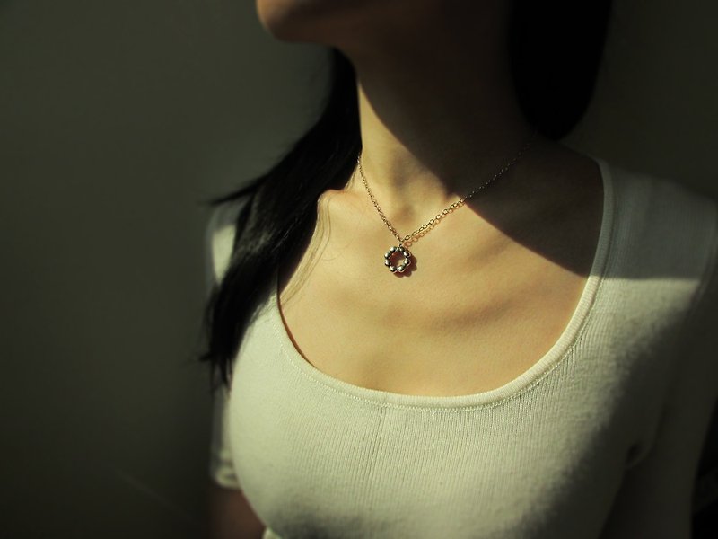 donuts necklace | mittag jewelry - สร้อยคอ - เงิน สีเงิน