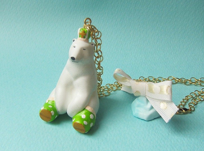 Naked king polar bear and iceberg necklace [green] - สร้อยคอ - พลาสติก ขาว