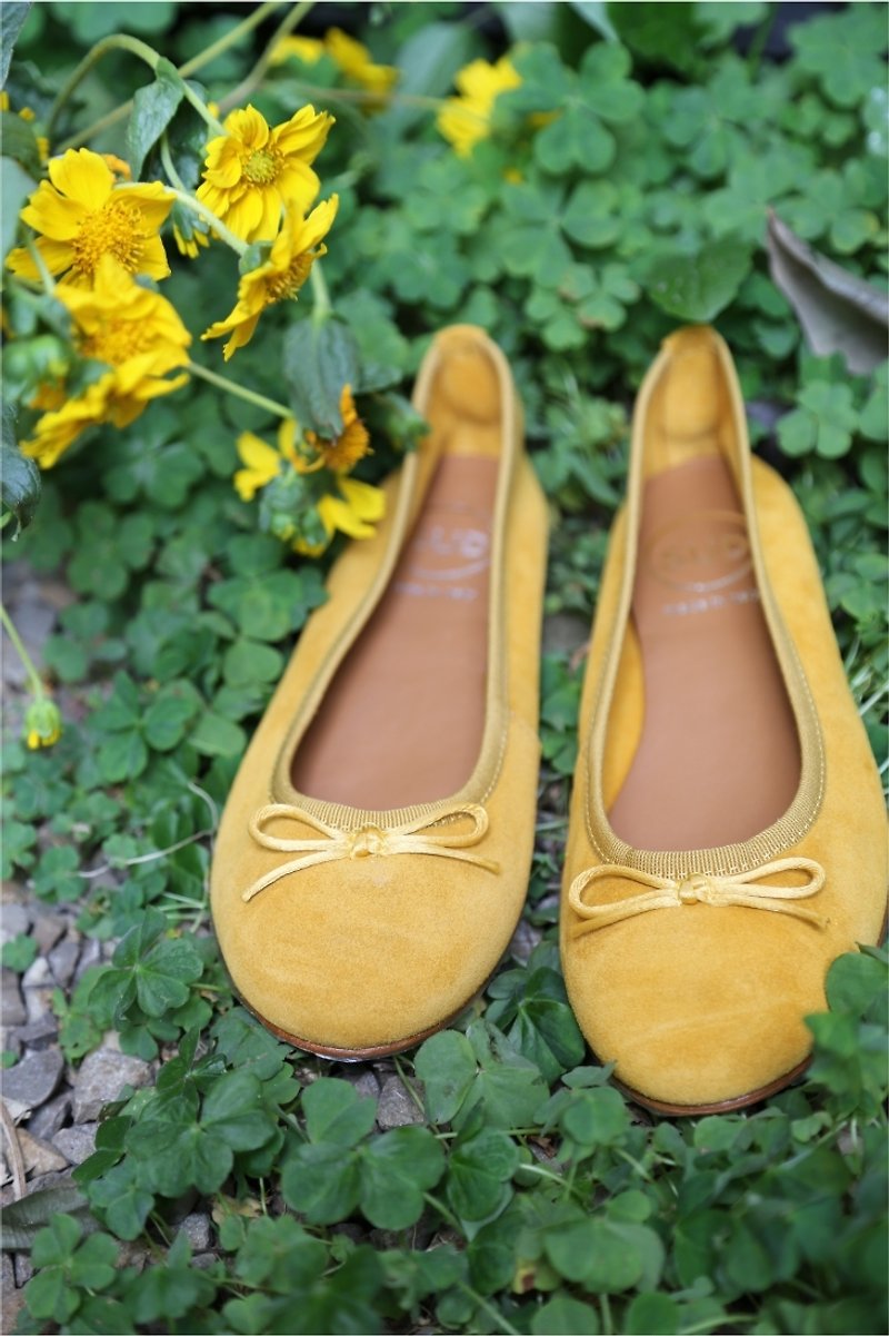 SUDイタリアのスエードの人形の靴イエローゴールド - バレエシューズ - 革 ゴールド