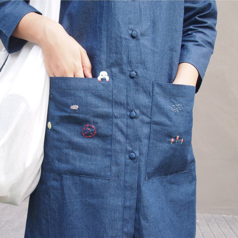 有怪獸出沒口袋洋裝 Monster Pocket Dress - 女大衣/外套 - 繡線 藍色