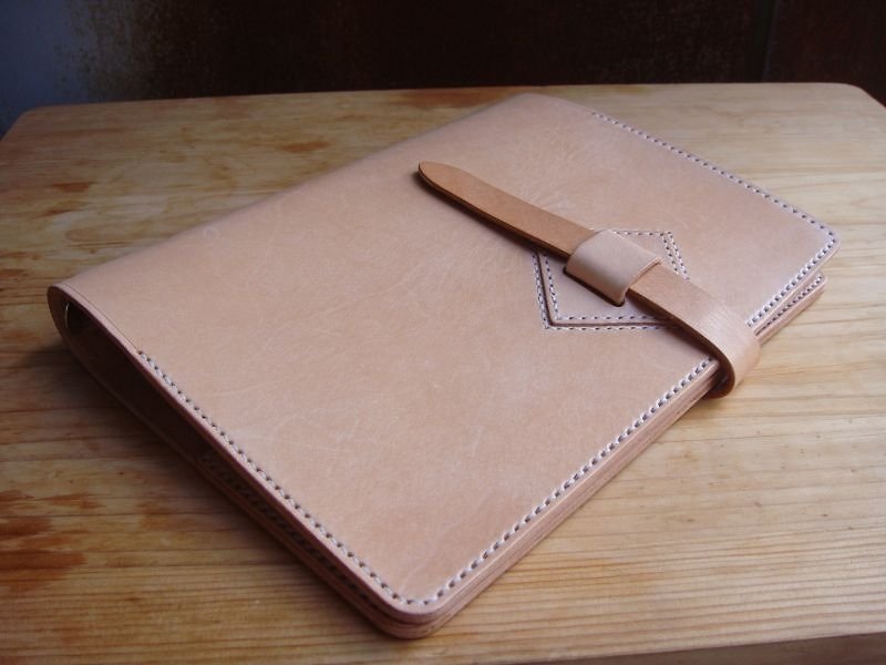 ISSIS-A5 Hand-stitched loose-leaf notebook - สมุดบันทึก/สมุดปฏิทิน - หนังแท้ สีกากี