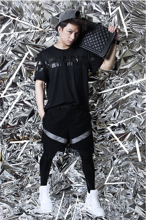 FASHION ICON 台灣 設計師品牌 男裝 時尚設計 前衛流行 短袖 皮革拼接 星型鉚釘 上衣 黑色