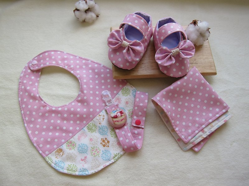 Department of Forestry stitching pink Shuiyu butterfly Jojo Mi-month group - baby toddler shoes + Pacifier chain + small cotton handkerchief bibs + - ของขวัญวันครบรอบ - วัสดุอื่นๆ สึชมพู