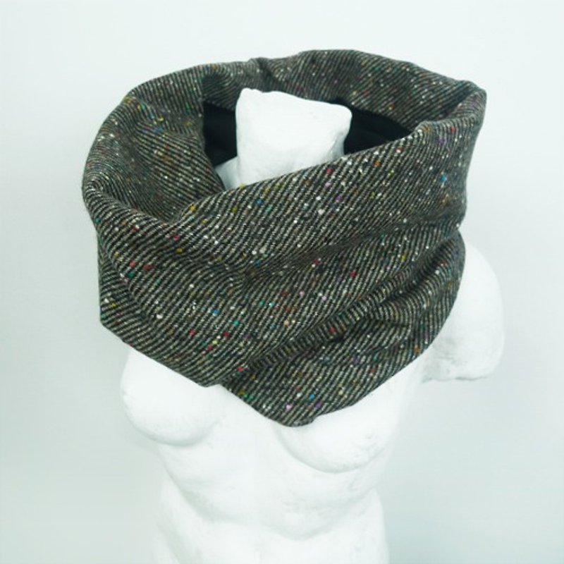 : Urb. 【Double-sided two-color ring scarf】 Dark brown point / men and women are scarves - ผ้าปิดตา - วัสดุอื่นๆ สีดำ