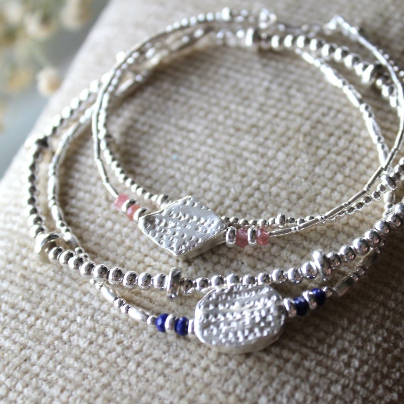 Journal (Valentine's Day limited - each series) - Complementary / silver hand-made, natural tourmaline + lapis lazuli bracelet bracelet bicyclic group - สร้อยข้อมือ - โลหะ สีเทา