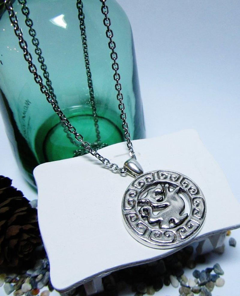 ~~~ Element 47 Metal Craft Studio - Customized Silver Jewelry and Jewelry ~~~ Dragon Disc Pendant - Necklaces - Other Metals 