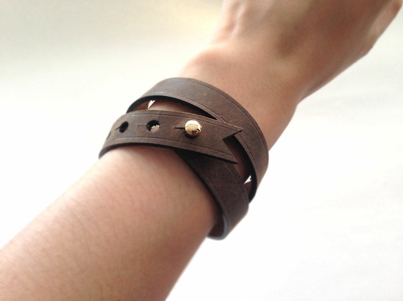 Pizzo Italian thick primary colors cow skin color ribbon edge design bracelet - Bracelets - Genuine Leather Brown