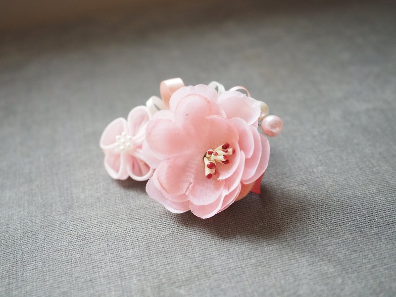 Sunflower hand-made hairpin / hair band - Hair Accessories - Other Materials Pink