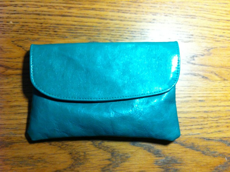 Italian leather with YKK zipper handbag (with inner pocket) - กระเป๋าถือ - วัสดุอื่นๆ สีเขียว