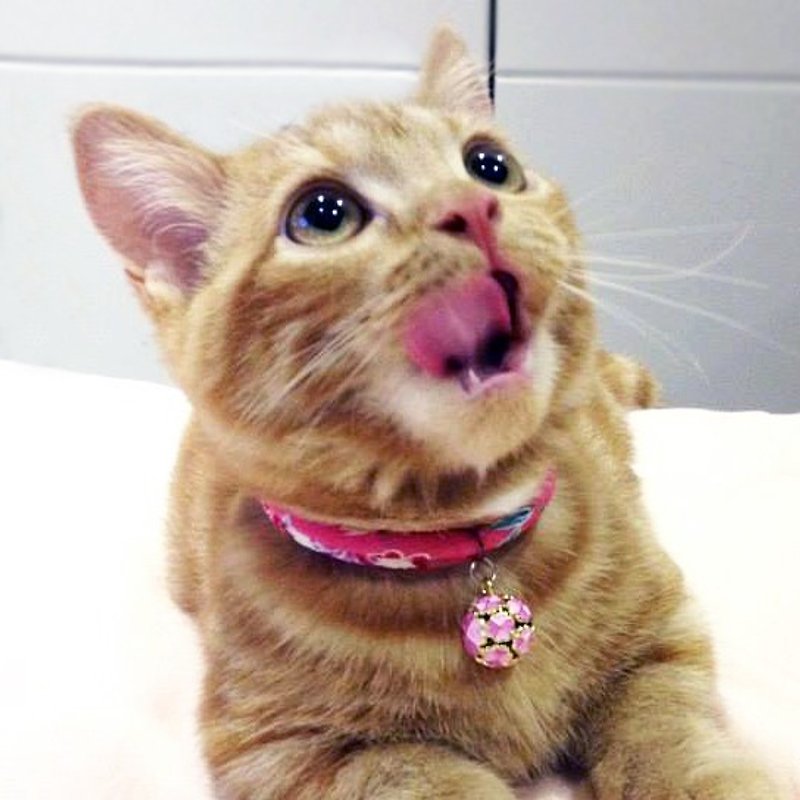日本犬貓和布項圈(可調式)--桃櫻+粉幸運草圓鈴(貓用安全扣項圈) - 貓狗頸圈/牽繩 - 絲．絹 紅色