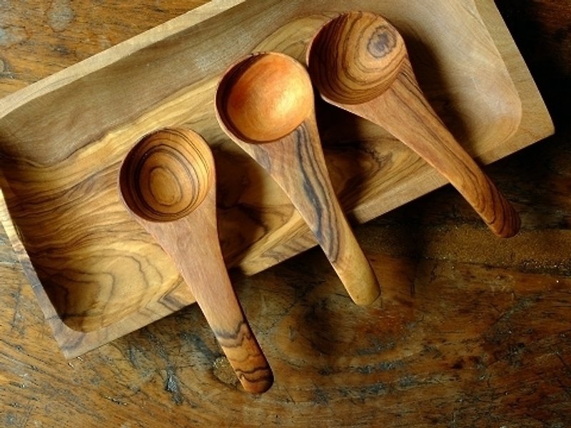 橄欖木原木系列  長寬把圓匙組(一組含兩隻) - 餐具/刀叉湯匙 - 木頭 咖啡色