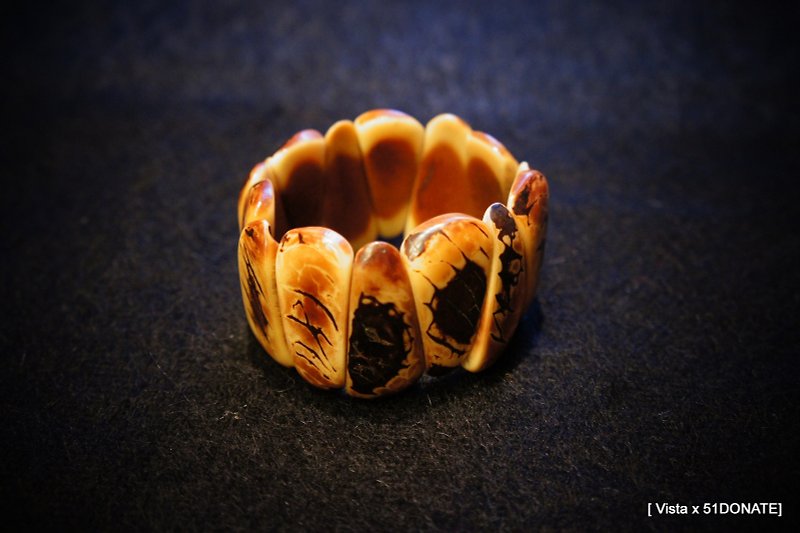 Vista [knowledge], South America, Tagua ivory bracelets fruit - a triangular square, coffee light staining - สร้อยข้อมือ - ไม้ สีนำ้ตาล