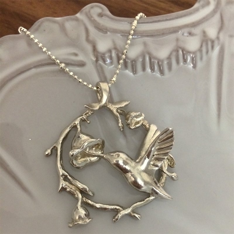 ♦NINA SHIH JEWELRY ♦Happy Bee::Pure Silver Hummingbird Necklace-Spot *1 - Necklaces - Other Metals White