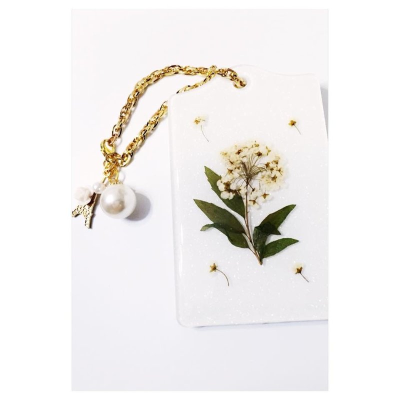 AHM Handmade 萬用 押花 卡套 證件套 遊悠卡 - 卡片/明信片 - 紙 白色