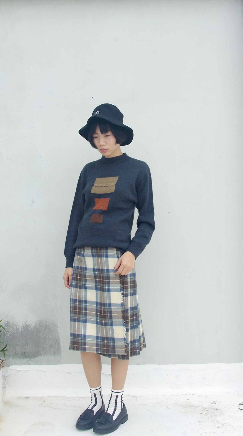 4.5studio-日本扛回尋寶老衣特區-幾何方塊 深灰高領毛衣 - Women's Sweaters - Other Materials Gray