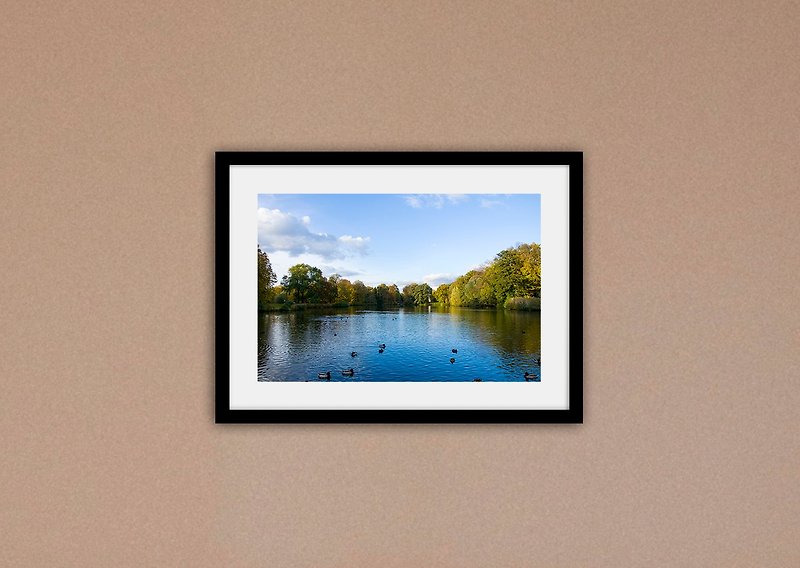 写真ドイツベルリン秋の湖畔（枠なし/値上げ購入ボックス） - ポスター・絵 - 紙 ブルー