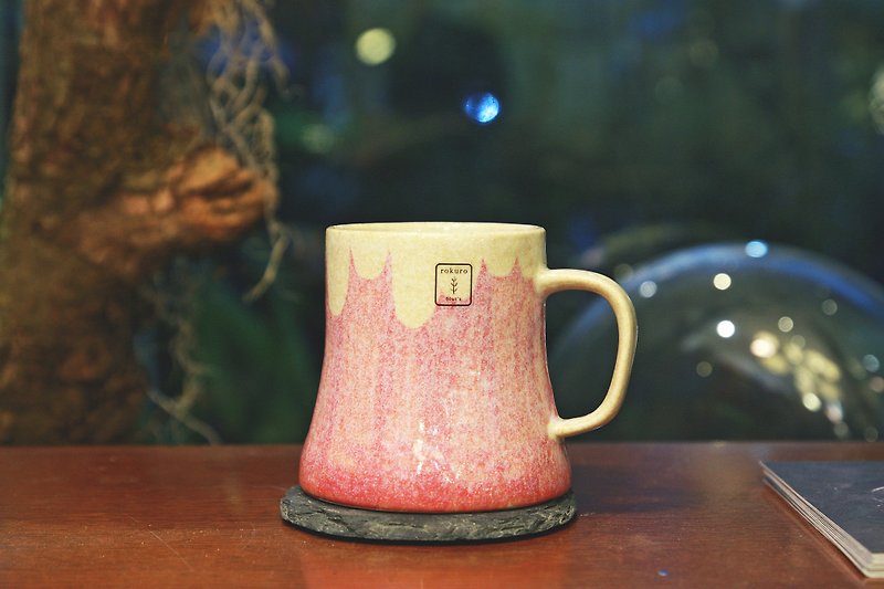 BLUTS Mount Fuji Lover Mug - Mugs - Pottery Red