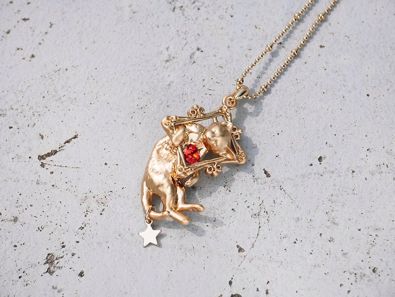 Sleeping Cat-Saturday * Necklace - Necklaces - Other Metals Gold