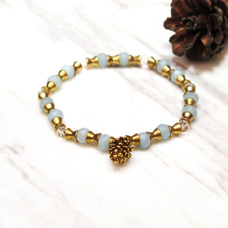 Tianhe stone Amazon stone white crystal light blue hope lucky noble pine cone bracelet - Bracelets - Gemstone Blue