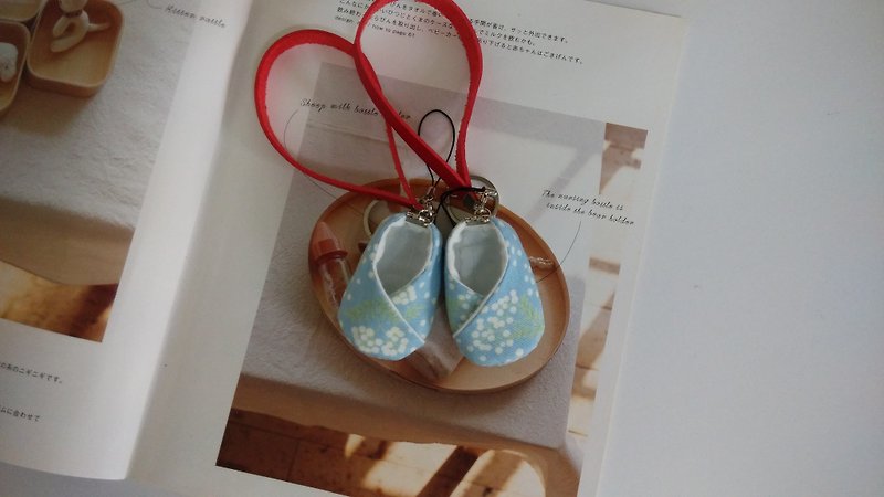 ライトブルータンポポ良い妊娠靴のストラップ - キーホルダー・キーケース - その他の素材 ブルー