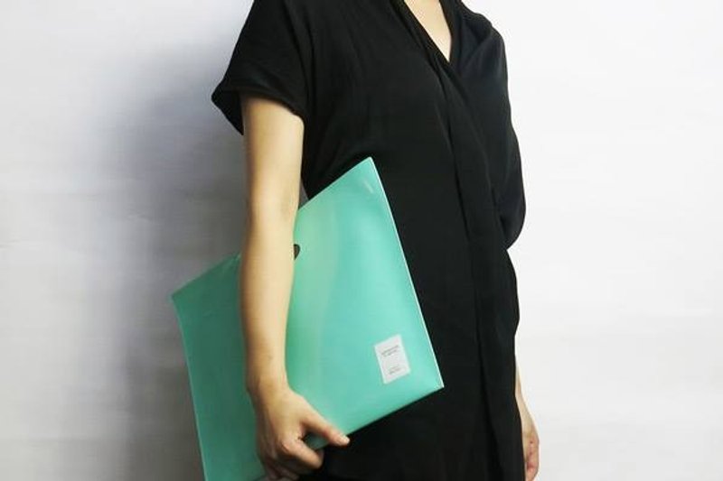 Coet File Bag 亮面薄荷綠手拿包 - EcologyLine - 其他 - 其他材質 綠色