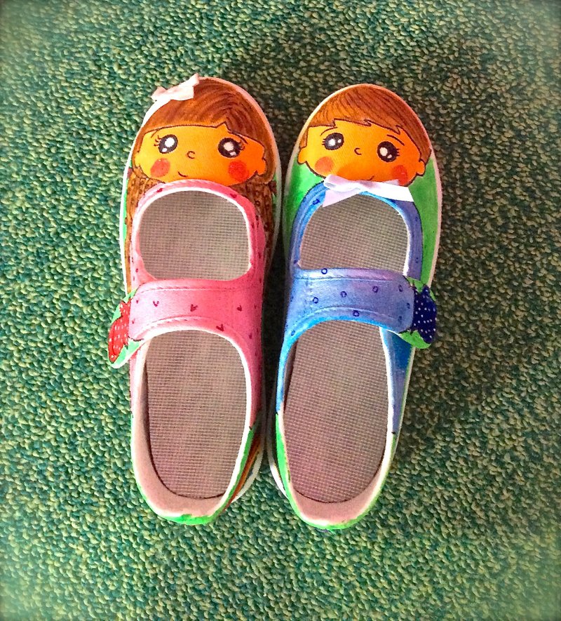 Hand-painted shoes [little girl and his good friend] - Women's Casual Shoes - Other Materials Multicolor