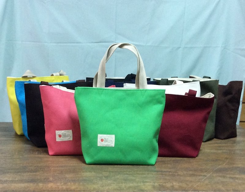 Macaron handbag medium apple green - กระเป๋าถือ - ผ้าฝ้าย/ผ้าลินิน สีเขียว
