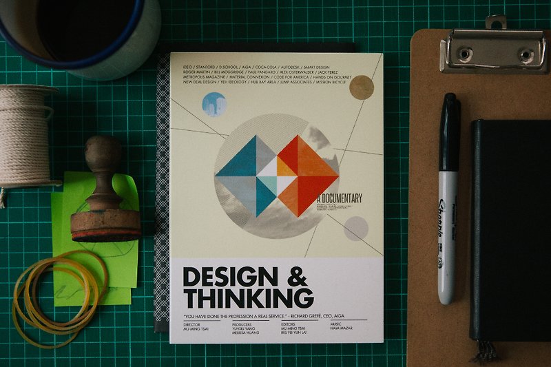 Design & Thinking DVD (Home use) - Indie Press - Plastic Multicolor