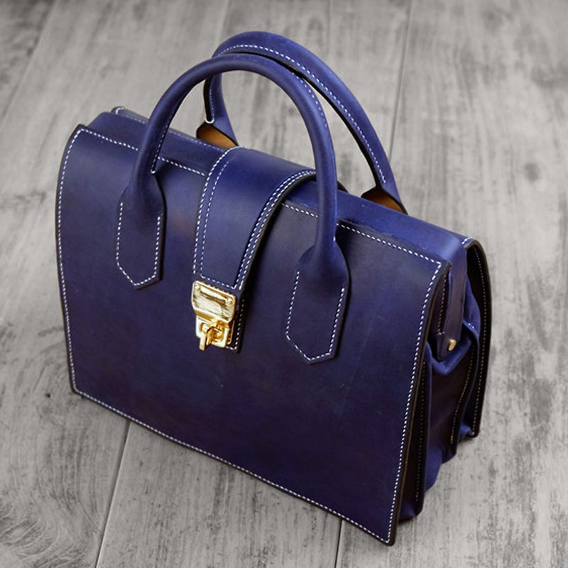 Handmade vegetable tanned leather handbag - Handbags & Totes - Genuine Leather Blue