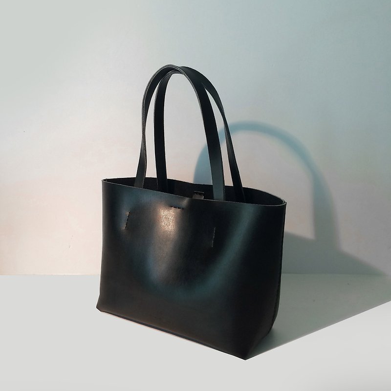 Zemoneni leather tote bag Black color in S size - Messenger Bags & Sling Bags - Genuine Leather Black