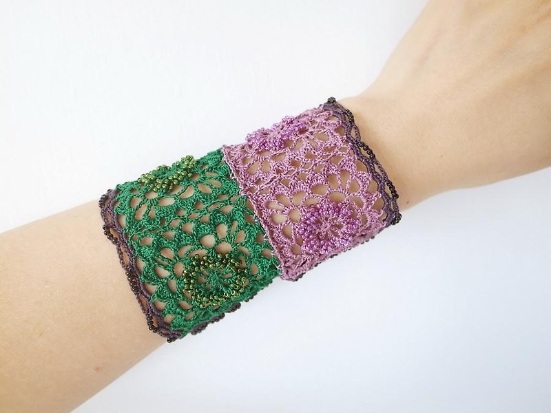 Crochet Lace Jewelry (Lace Fantasia III-b)Wide Bracelet - สร้อยข้อมือ - ผ้าฝ้าย/ผ้าลินิน หลากหลายสี