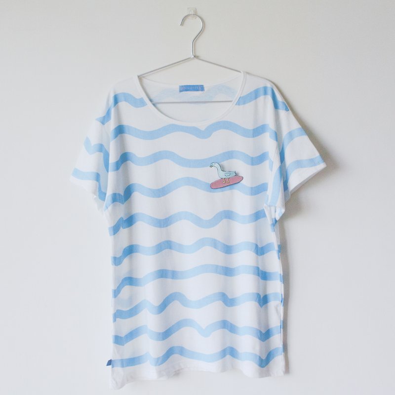 Surf Duck / wide T-shirt - เสื้อผู้หญิง - ผ้าฝ้าย/ผ้าลินิน ขาว