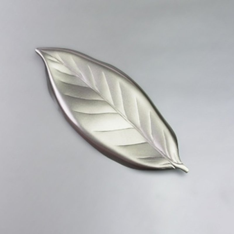 [Japan Shinko] Designer Series Role Series Golden Wood Rhinoceros Leaf Chopstick Holder (Silver Leaf) - Chopsticks - Stainless Steel Silver