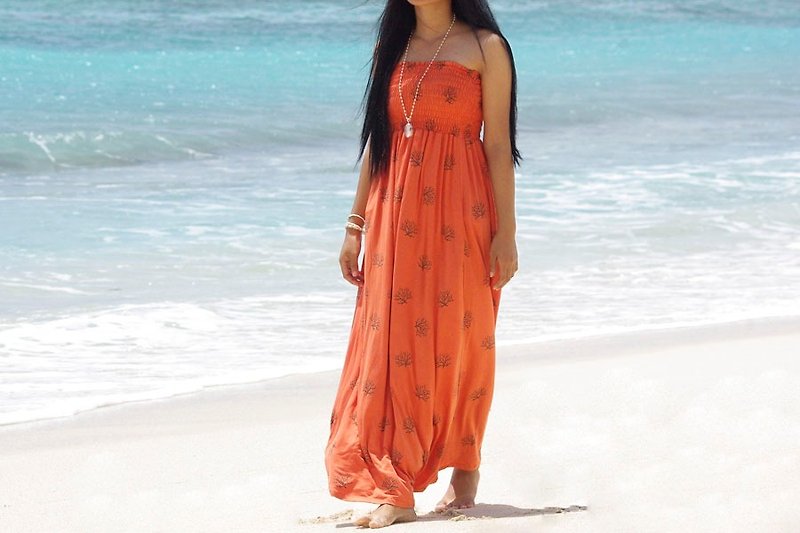 サンゴがたくさん♪海からのインスピレーションを受けて出来たコーラルプリントチューブトップロングドレス<オレンジ> - ドレス - その他の素材 オレンジ