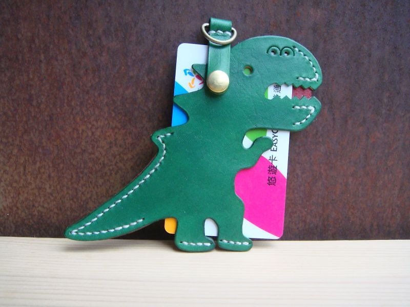 ISSIS - Full Handmade Leather Dinosaur Shape Easy Card Holder - ที่ใส่บัตรคล้องคอ - หนังแท้ สีเขียว