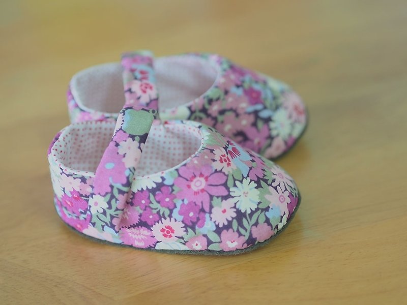 British Peach floral baby shoes - รองเท้าเด็ก - วัสดุอื่นๆ สีแดง