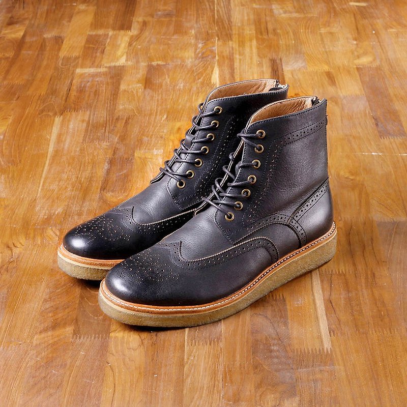 Vanger elegant and beautiful ‧Outdoor heavy sense of peanut rubber thick boots Va81 black personality (a small size) - รองเท้าลำลองผู้ชาย - หนังแท้ สีดำ