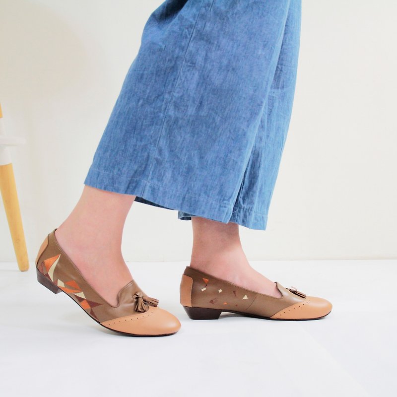 Embroidered Handmade Low Heel Oxfords - Triangle/Caramel Brown(Clear) - รองเท้าอ็อกฟอร์ดผู้หญิง - หนังแท้ สีนำ้ตาล