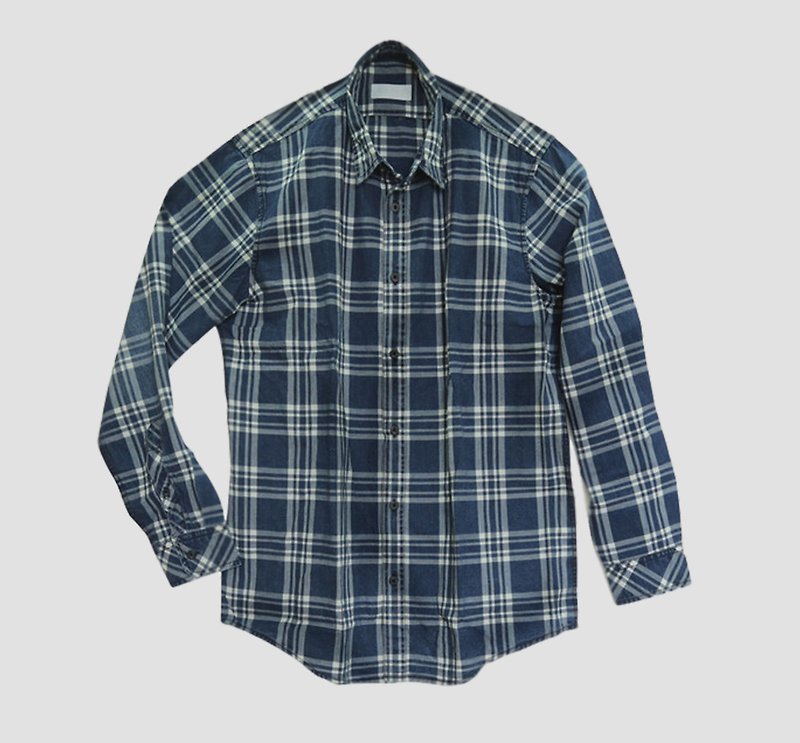 Er are "INDIGO classic Plaid long-sleeved shirt washed." - เสื้อเชิ้ตผู้ชาย - ผ้าฝ้าย/ผ้าลินิน สีน้ำเงิน