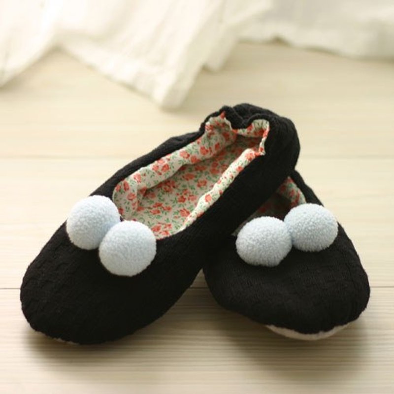 hairmo. Black basketball indoor warm slippers - รองเท้าแตะในบ้าน - วัสดุอื่นๆ สีดำ