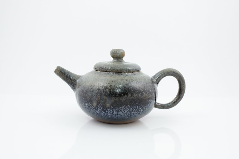 Wood-fired round belly teapot - Teapots & Teacups - Pottery Multicolor