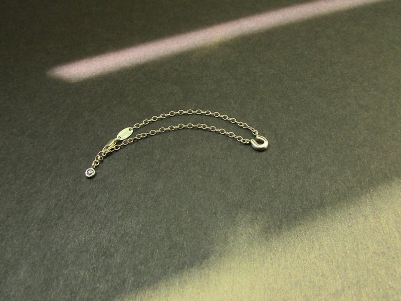 horseshoe f bracelet | mittag jewelry | handmade and made in Taiwan - Bracelets - Silver Silver