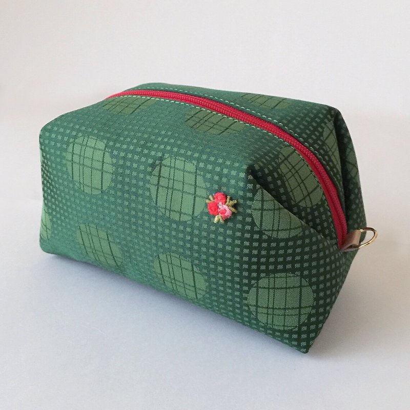 Pouch with Japanese Traditional Pattern, Kimono (Large) - Toiletry Bags & Pouches - Other Materials Green