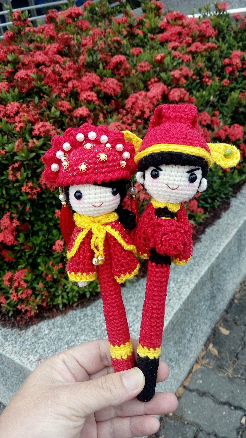 Hand-made woolen thread~ Chinese style**Phoenix crown and Xia 帔**wedding signature pair pen~ - อุปกรณ์เขียนอื่นๆ - วัสดุอื่นๆ สีแดง