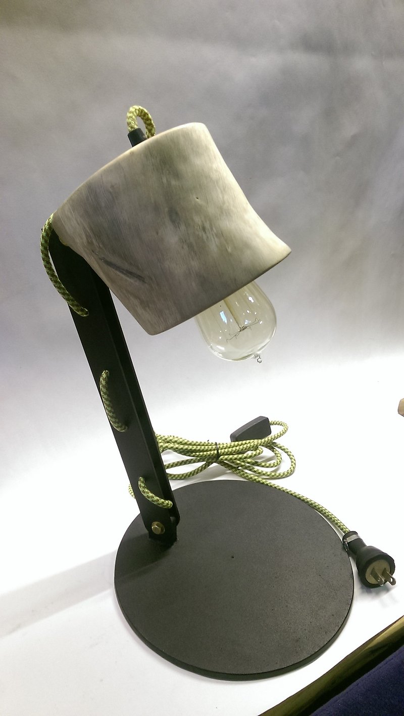 "CL Studio" [Nordic furniture Loft for solid wood lighting] - Lighting - Wood Gold