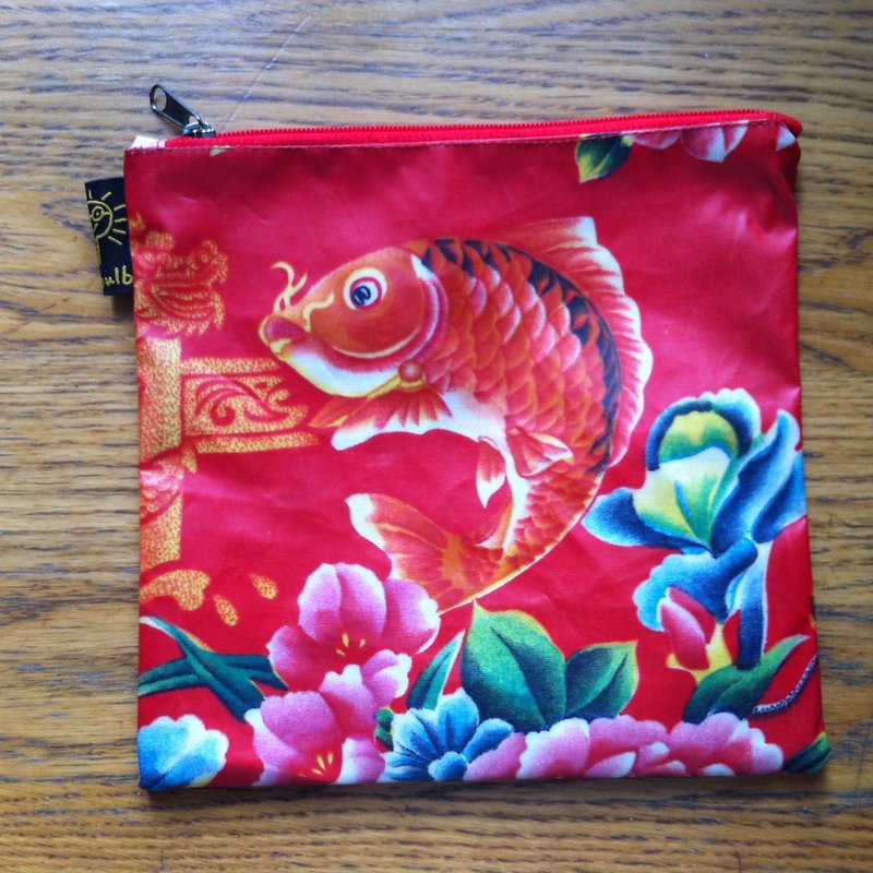 鯉躍龍門印花布貼膠袋 - 化妝包/收納袋 - 防水材質 紅色