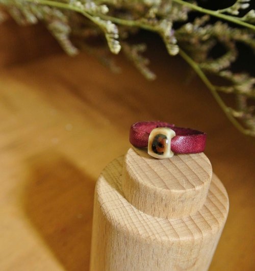 [T-C] Ring leather, cowhide, Japanese white porcelain, limited edition, natural glaze color, infinite, not greasy, high temperature firing at 1350 Celsius