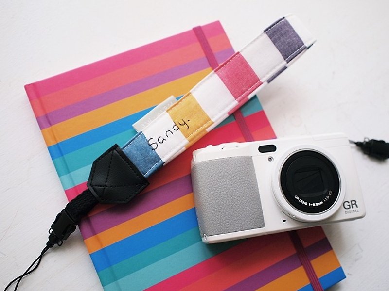 hairmo彩色方塊單孔手腕相機帶/手機帶(單小孔17) - 菲林/即影即有相機 - 紙 多色